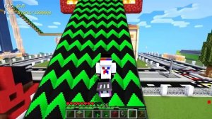 ОГРОМНЫЙ ТРАМПЛИН НУБА против ТРАМПЛИН ПРО в МАЙНКРАФТ ДЕВУШКА ВИДЕО ТРОЛЛИНГ MINECRAFT БИТВА