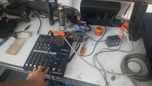 Yamaha MG102C  COM DEFEITO(4)