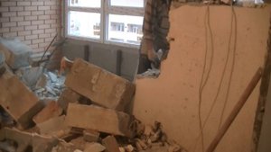 Как самому снести стену из пенобетона между комнатой и балконом.Перепланировка.