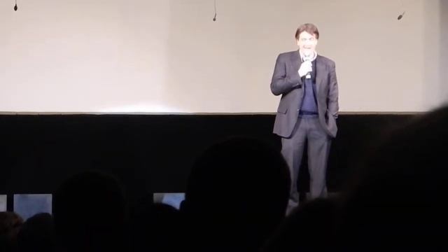 Актер Денис Матросов на юбилее школы 1210 (школы 34) 8 февраля 2014 года смотреть онлайн