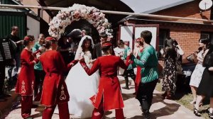 Армянские танцы на свадьбе в городе Армавире.