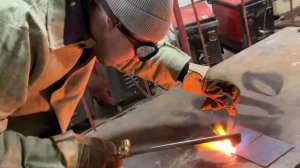 Сварщик ручной и частично механизированной сварки наплавки