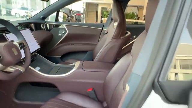 2023 new model Dual motor long rang best performance electric cars Avatr 11 for sale смотреть онлайн