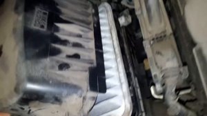 Toyota Corolla.Замена воздушного фильтра.