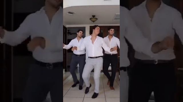 Italian dance ?| Slow motion dance | Italian style dance