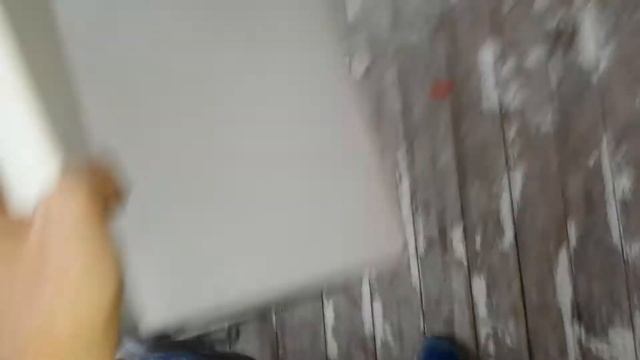 Стул складной, пластик, белый.