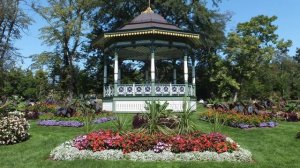 Самые уютные дворики. Красиво оформленные  дворы частных домов