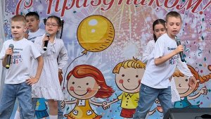 Белый кот. Вокальная группа «До ре мишки»