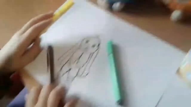 КАК ПРАВИЛЬНО ЕСТЬ ФЛОМАСТЕРЫ И РИСОВАТЬ ОГУРЦАМИ смотреть онлайн