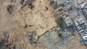 Хамас атакует израильских военных .