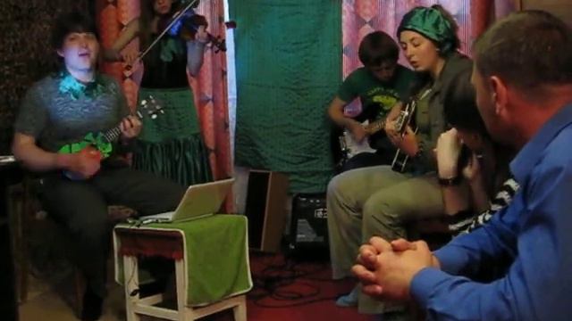 группа "Спаржа" - Hotel California (Eagles cover) смотреть онлайн