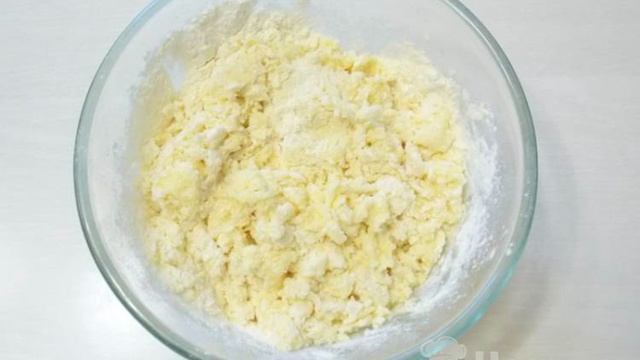 Заливной песочный пирог с ягодами