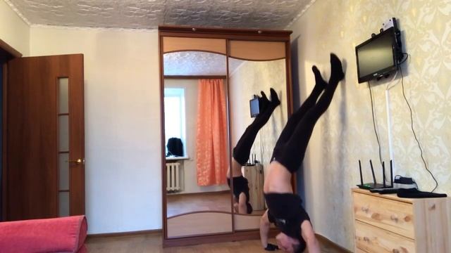 Максимальное количество отжиманий в стойке на руках у стены? смотреть онлайн