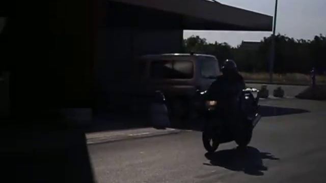 Honda cbr 1100 xx - beginner practice.avi смотреть онлайн