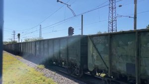 Абхазский старичок! Электровоз ВЛ8-1162 С грузовым поездом