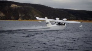 Взлёт гидросамолёта-амфибии Че-29 с 7-мью человеками.