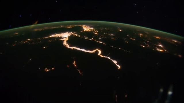 Аят Аль Курсий- Описание Аллаха Господа миров, это самый великий аят в Коране смотреть онлайн