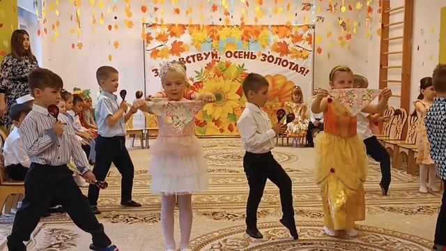 Утренник 25.10.23. Ярмарка. смотреть онлайн