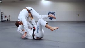 PULL GUARD Quick and Easy! (EVERY White Belt Should Know This)