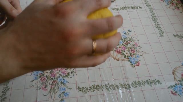 Жёлтое тесто для пельменей на куркуме