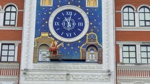 Россия: приятная прогулка по столице Республики Марий Эл. Уникальные часы с двигающимися фигурами