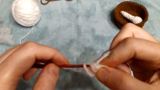 Пасхальный кролик крючком. Корзинка для конфет. Подробный мастер класс. смотреть онлайн