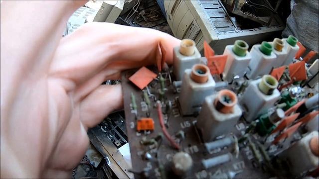 Сталк по приёмке металлолома (ЧАСТЬ 2) Горы советских приборов и не только! Куча электроники СССР!!