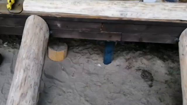 Деревянная лестница своими руками из бревна
