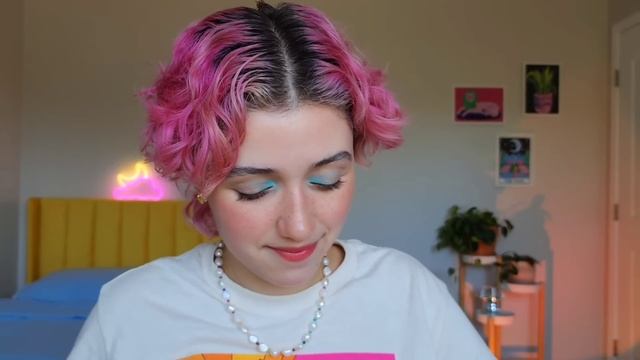 ASMR Doing Your Summer Makeup ☀️ (layered sounds, whispered personal attention, pampering you) смотреть онлайн