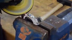 ?УНИКАЛЬНЫЙ ГРИНДЕР СВОИМИ РУКАМИ И ЕЩЕ НЕСКОЛЬКО ПОЛЕЗНЫХ САМОДЕЛОК!