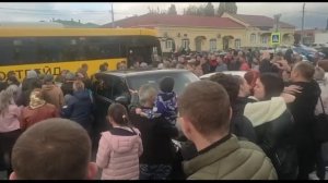 25.09.22 Очень душевно. Так Россия провожает своих сыновей на войну с фашистской нечистью.