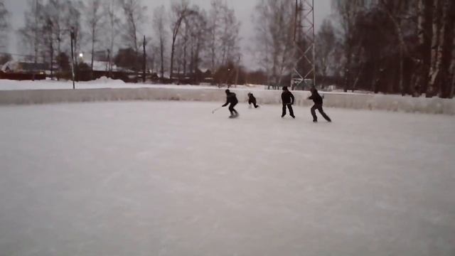 Хоккей, разминка, учебный бой на катке. Кострома клуб единоборств ВОИН. Дети. смотреть онлайн