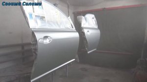 Как покрасить двери серебристым металликом.