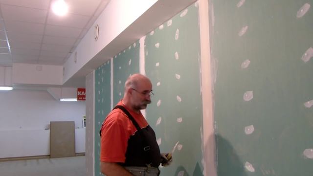 Как заделывать стыки на ГКЛ...(применяем Uniflot) смотреть онлайн