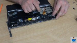 Разбор ноутбука Dell latitude D430, который также уйдет на подарок детям из малообеспеченных семей