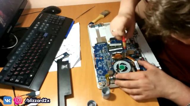 ?? Чистка ноутбука SONY VAIO VPCEH / ? Как разобрать ноутбук самостоятельно? Disassemble Cleaning смотреть онлайн