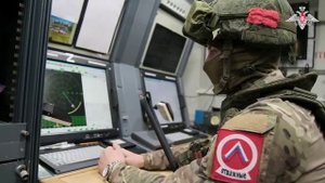 Военнослужащие подразделения РЭБ подавили радиоэлектронные средства противника.