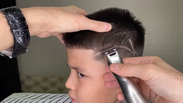 Рисунок на голове за 2 минуты. смотреть онлайн