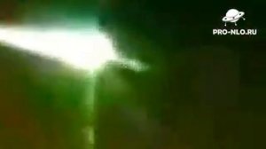 НЛО сбивает метеорит в Челябинске. UFO attacks meteor in Russia.mp4