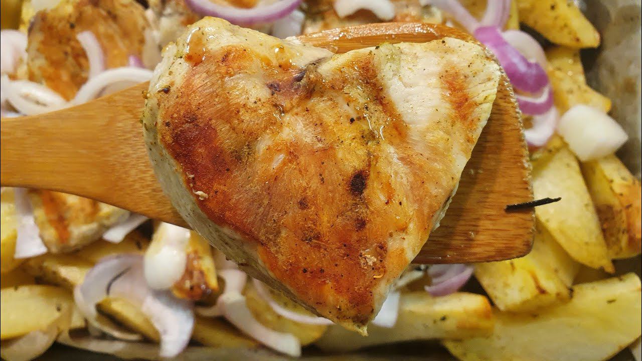 PERFECT FOOD: country style fries, chicken breast
