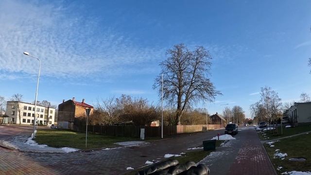 ВЕНТСПИЛС, ЛАТВИЯ / БОЛЬШАЯ ПРОГУЛКА ПО ГОРОДУ / ул. Юрас, Лиелайс проспект / 09.02.2022. смотреть онлайн