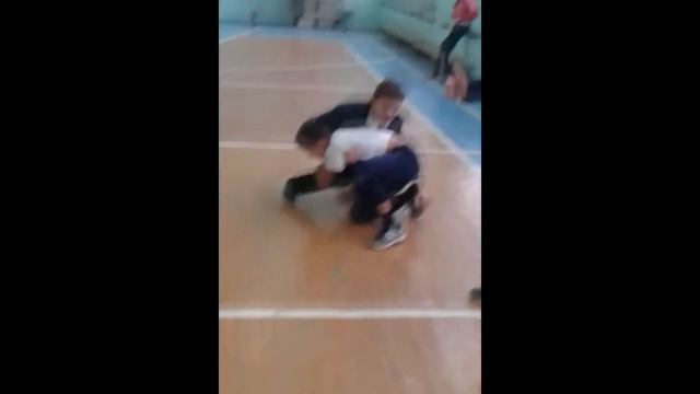 5 класс против 9 класса смотреть онлайн