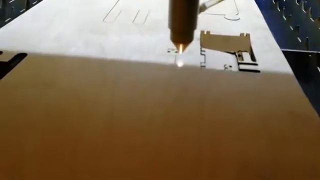 Пазл Зайцы из фанеры на лазерном станке смотреть онлайн