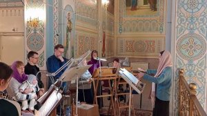 Тропари "По непорочных" ( знаменного распева в гармонизации Т. Неберо). Регент Екатерина Артюхова.