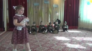 Инсценировка военной песни в детском саду