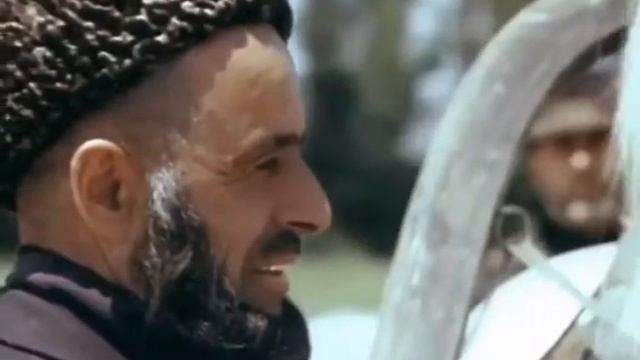 КАВКАЗСКАЯ ДИНАСТИЯ В ПАПАХАХ И В ЧЕРКЕСКЕ смотреть онлайн