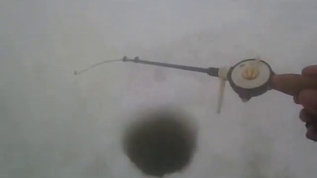 Игорь Редаков. Зимняя удочка КРЕСТИК. Испытание на рыбалке. смотреть онлайн