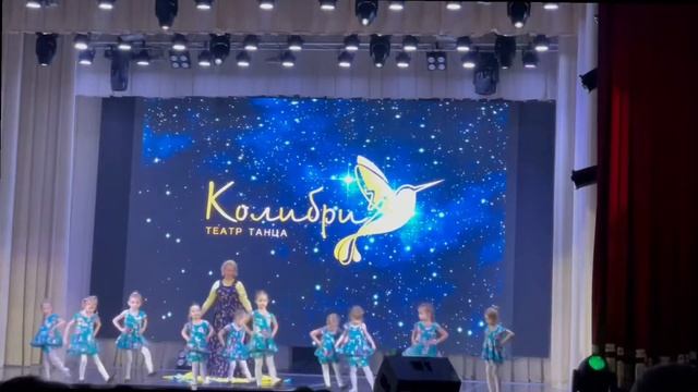 Танец «Матрёшки». Театр танца Колибри. смотреть онлайн