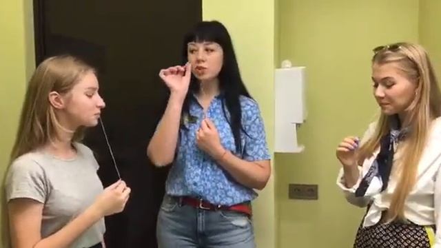 Упражнения для щек, губ и языка