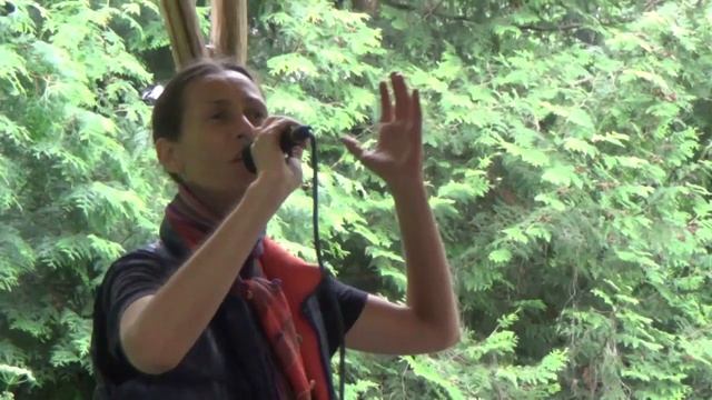 Песня воскрешённой Жанны Дарк:Ты стоишь у заветной черты, жить будешь в мире мечты-Александра Гусев смотреть онлайн